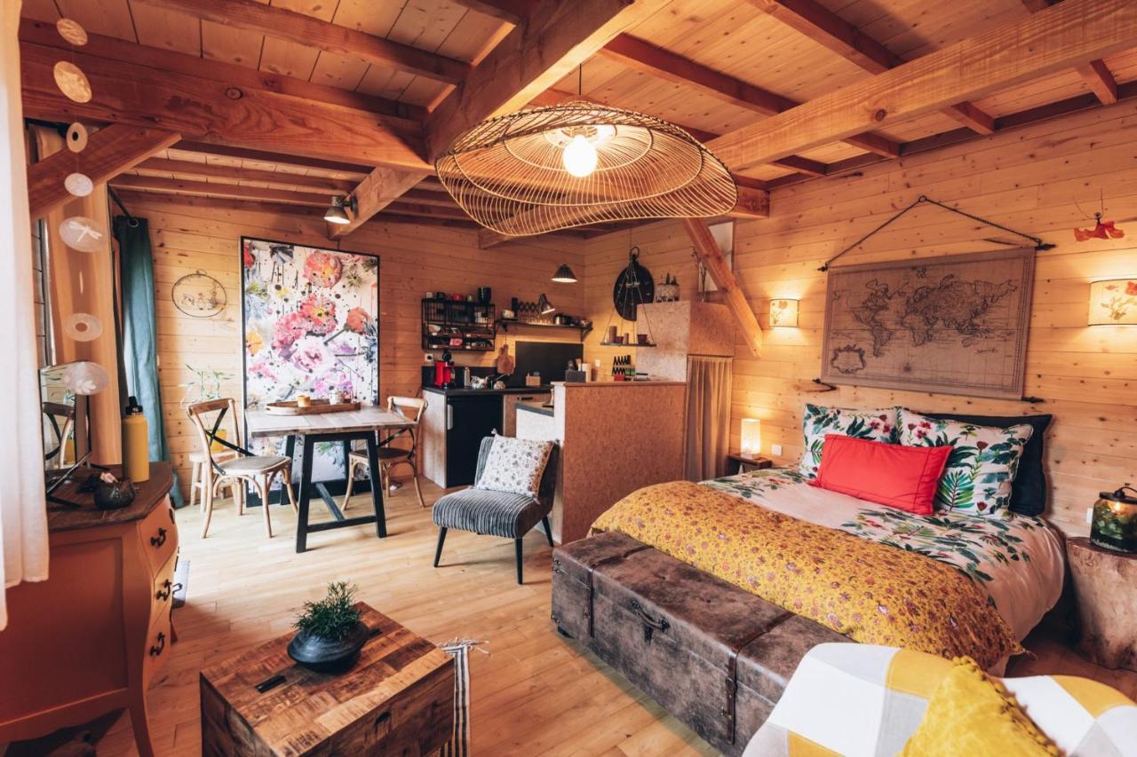 La Cabane Du Bon Chemin ,Spa Laval  Exteriér fotografie